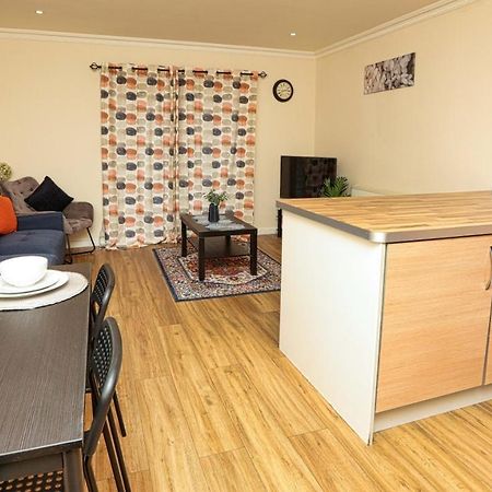 Surespring Apartment Erith Exteriör bild