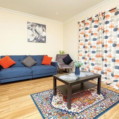 Surespring Apartment Erith Exteriör bild